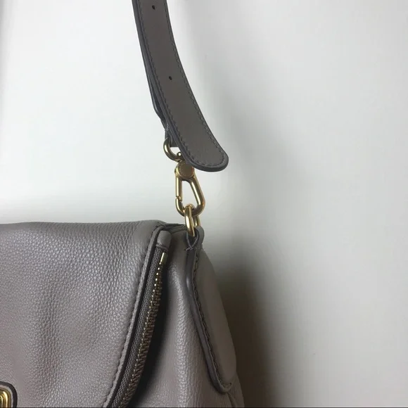 MARC BY MARC JACOBS NATASHA LEATHER CROSSBODY - Picture 3 of 6